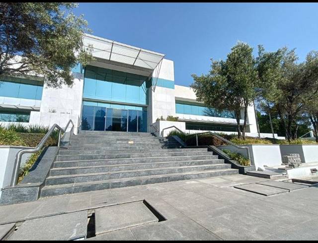 BUSINESS PROPERTY TO RENT IN WIERDA VALLEY